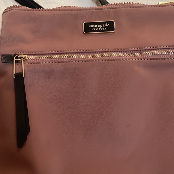 Adjustable crossbody - Picture 6 of 11